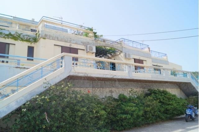 Apartment complex for sale close to the town of Agios Nikolaos 