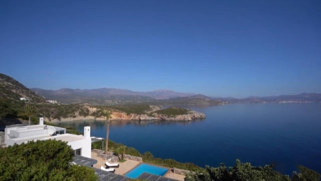 Three bedroom seafront furished villa for sale in Eastern Crete 