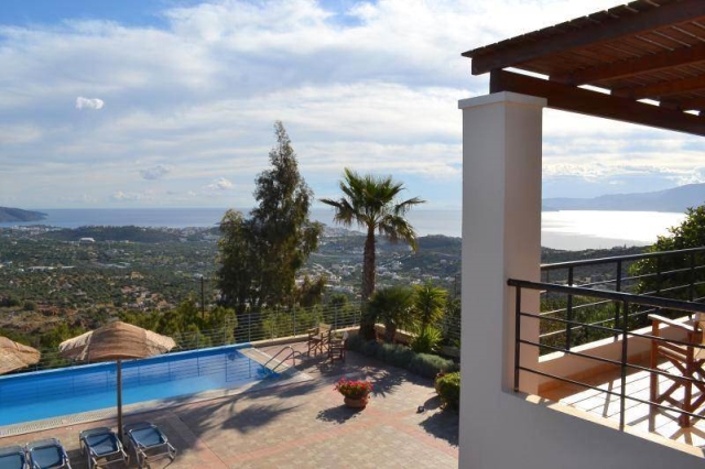Luxury two storey villa for rent with panoramic sea and town views 
