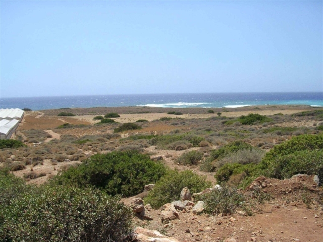 Seafront land plot for investment for sale in Makri Gialos Ierapetra 