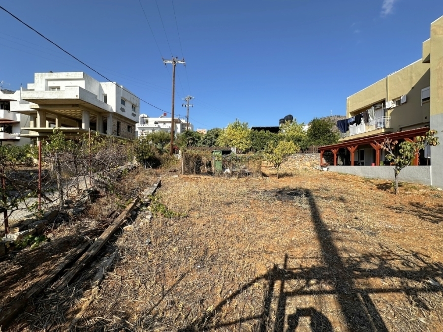 Plot is for sale in the cosmopolitan Elounda 