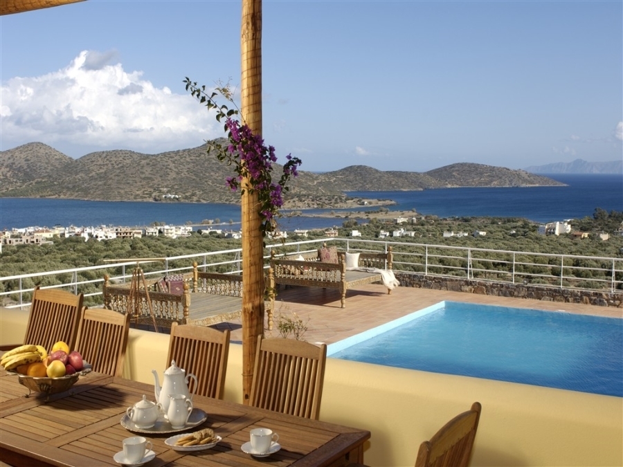 High quality Crete residence for sale in Elounda 