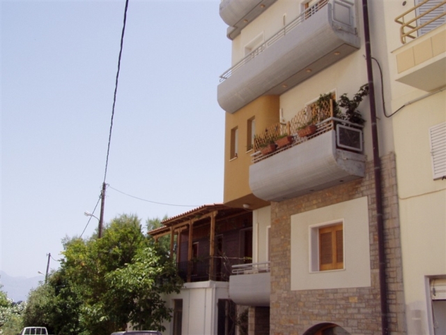 An apartment of 75m2 is for sale in the centre of  Aghios Nikolaos 