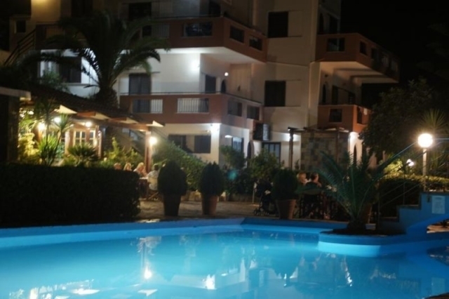 (For Sale) Residential Residence complex || Lasithi/Agios Nikolaos - 450 Sq.m, 1.050.000€ 
