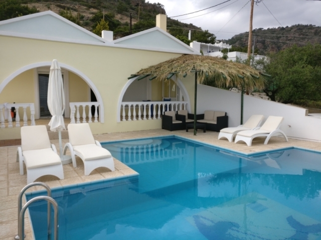 Detached house with sea view for sale close to Ierapetra 