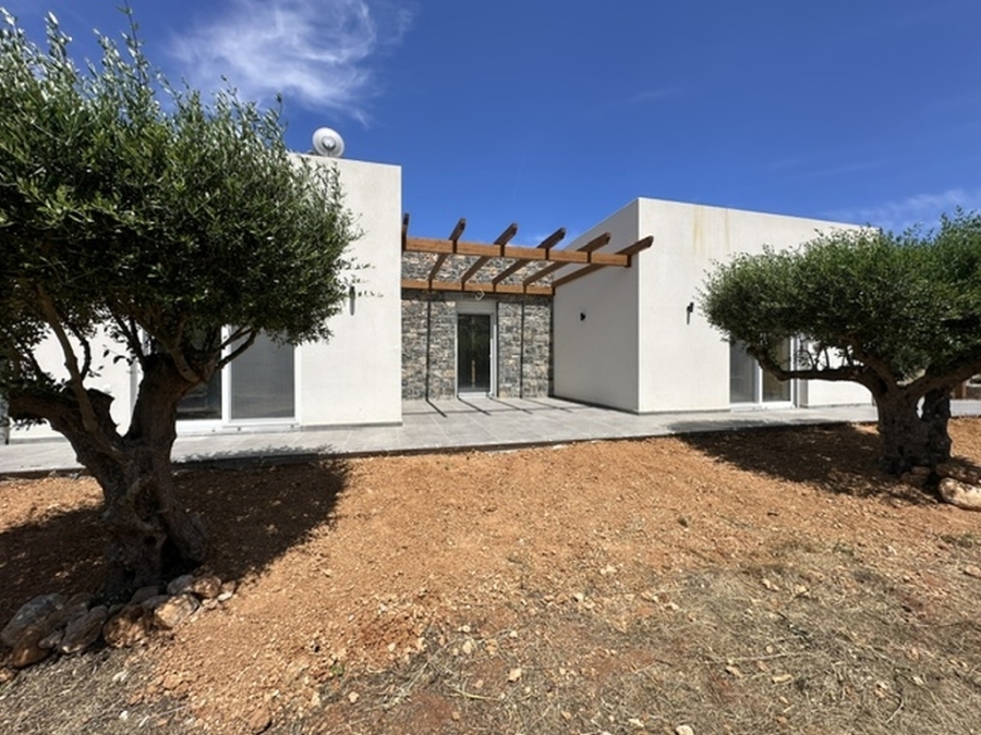 Unfinished detached house for sale in Kavousi 