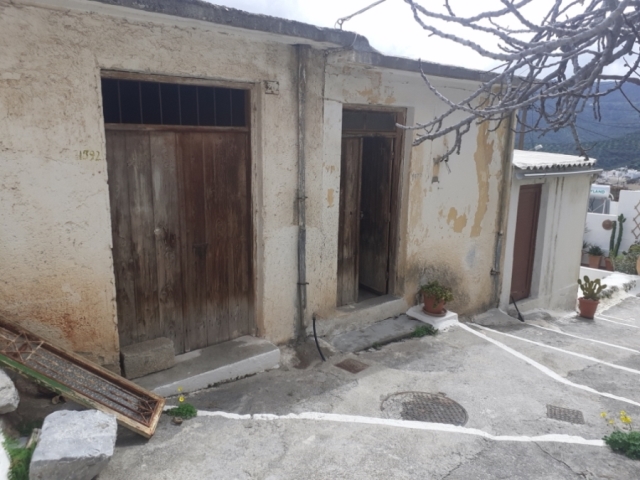 Old detached house for sale in Kritsa 