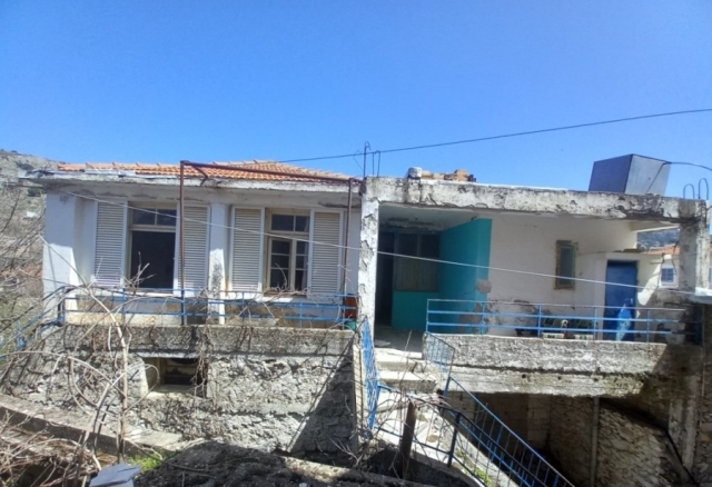 Old stone house for sale in the  village Oropedio Lassithiou 