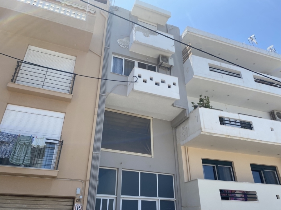 First floor apartment for sale close to a sandy beach 