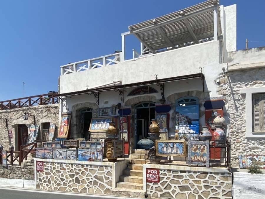 Ground floor commercial property for rent in Pachia Ammos 