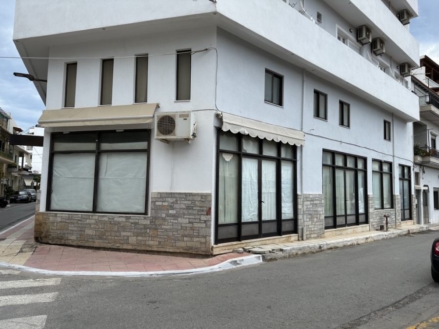 Ground floor corner commercial property in the heart of the town Aghios Nikolaos 