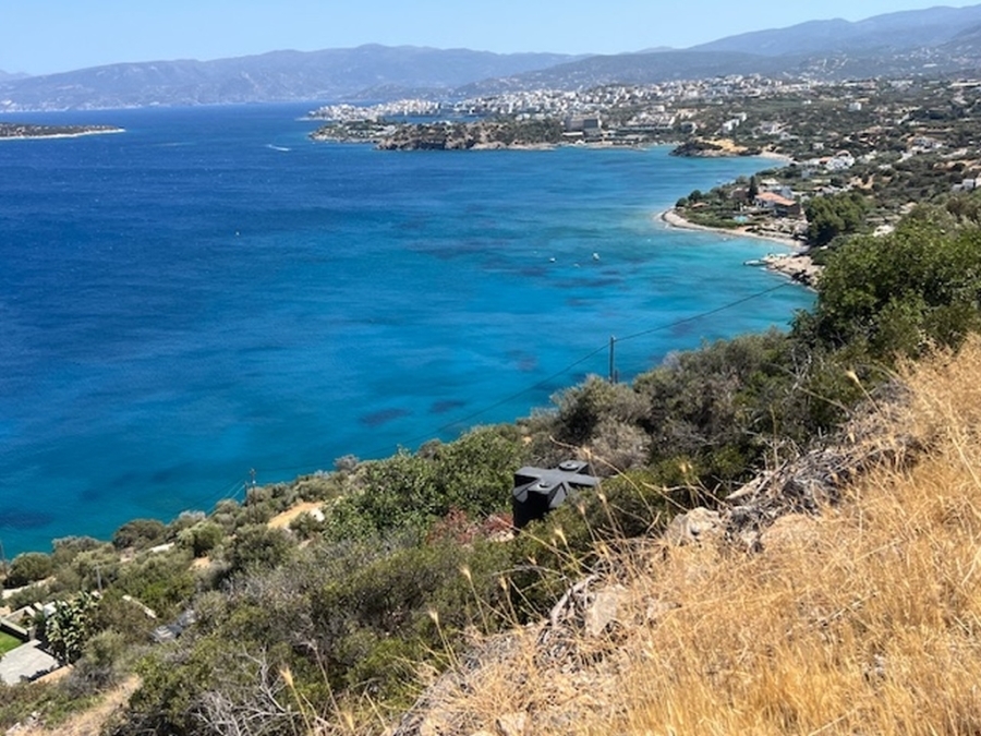 Plot of 1.600m2 with panoramic view to Mirabello Bay 