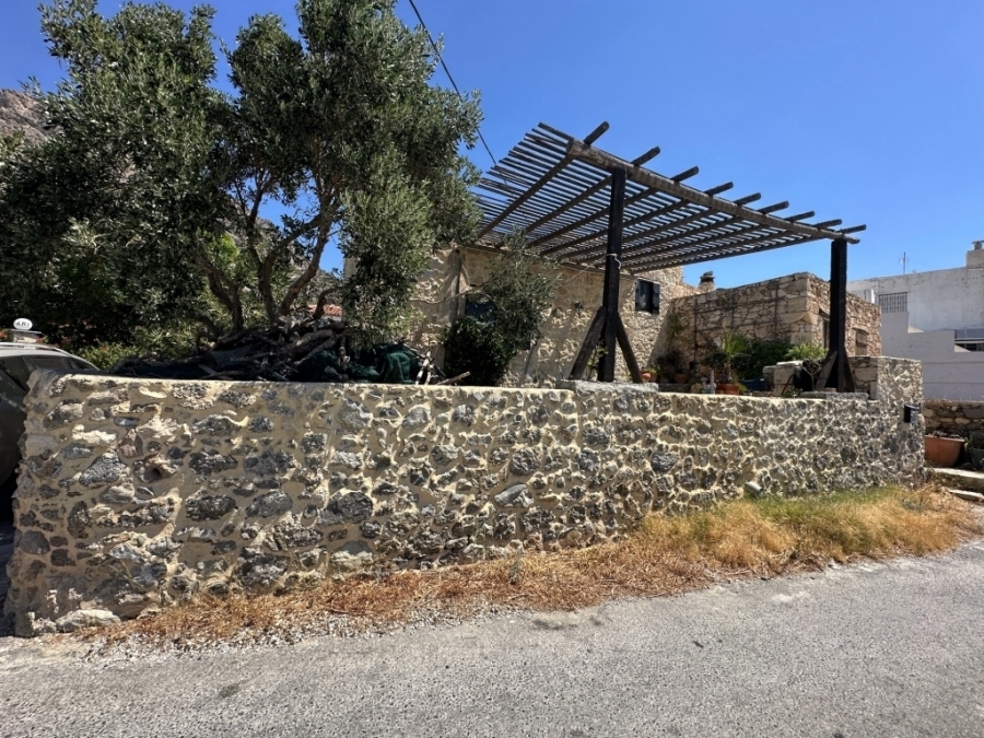 Τwo-bedroom stone house for sale in Koutsounari, Ierapetra 