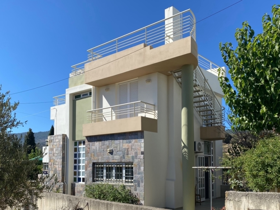 Maisonette of 135m2 for sale in Kroustas - Lassithi 