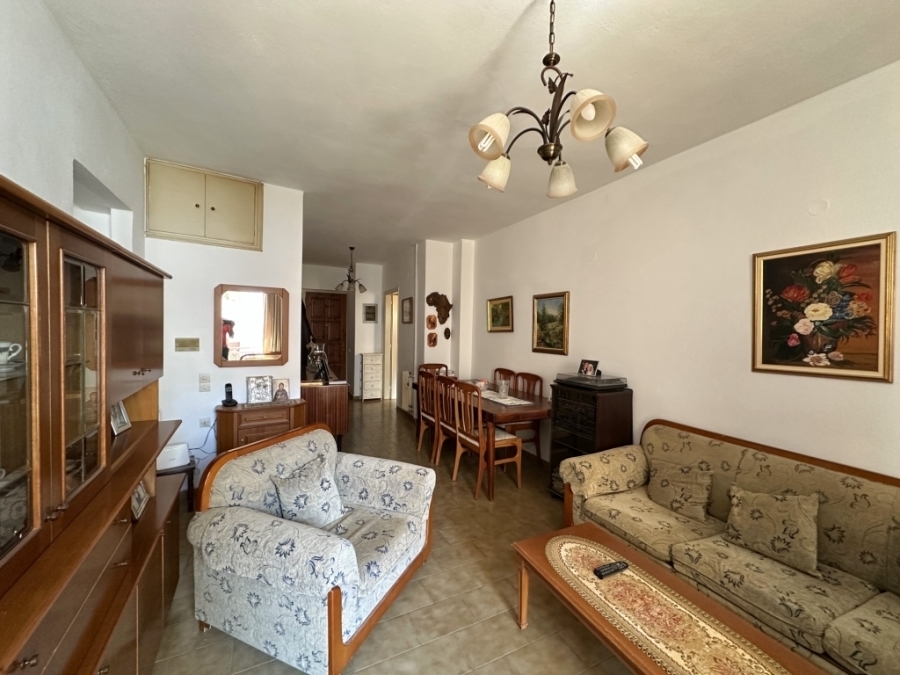 1st floor apartment with 2 bedrooms for sale in Aghios Nikolaos 