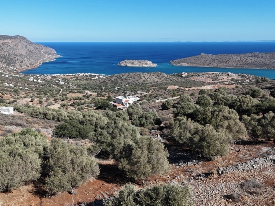 Excellent plot with building permit for sale with view to Elounda Bay 