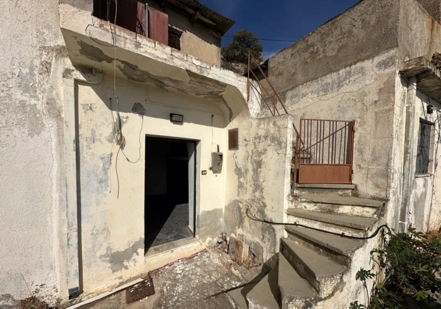 An old house for sale in the picturesque village Kritsa 