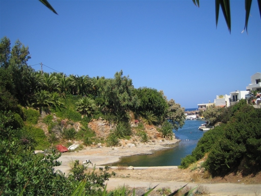 Seafront Investment land of 25.700m2 for sale in Sissi 