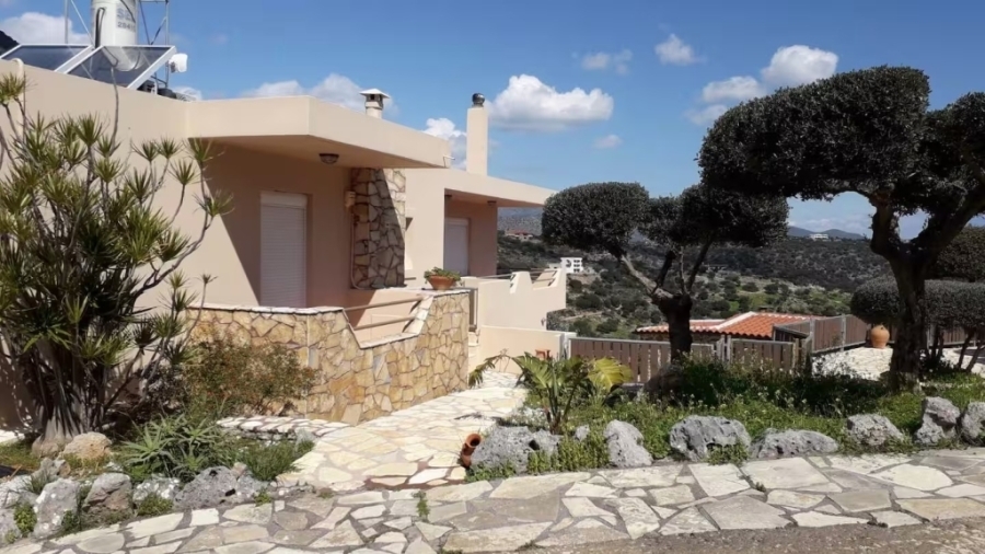 Wonderful complex of 4 apartments for sale with sea view 