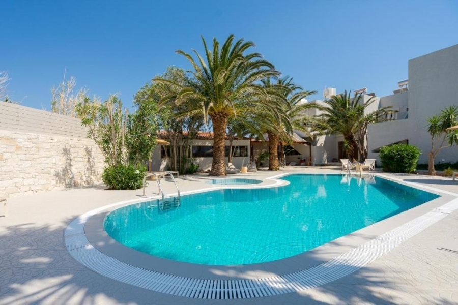  Complex of 10 Appartments close to the sea for sale 