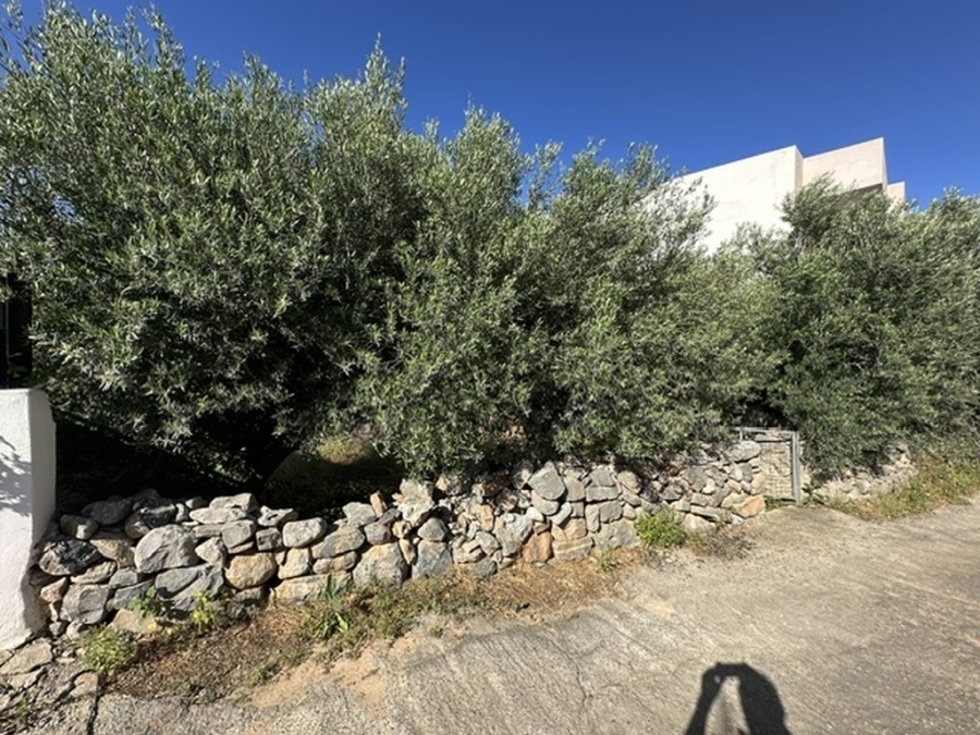 Plot for sale in the cosmopolitan Elounda 