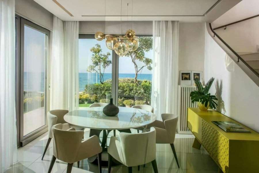 3 bedroom luxurious seafront residence for sale in Gouves 