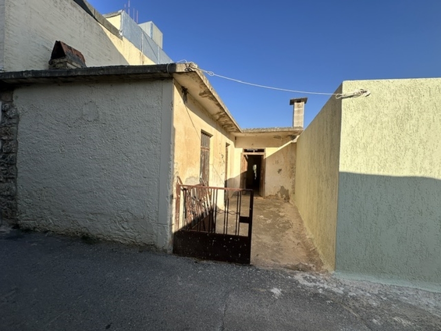  Old stone house 80m2 for sale in a settlement of Aghios Nikolaos  