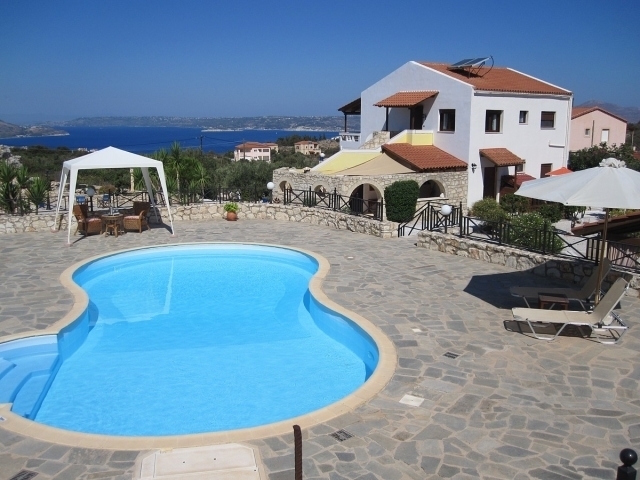 Villa of total area 220m2 for sale in Apokoronas, Chania 