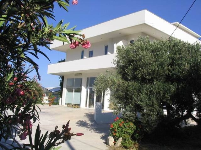 Detached house for sale close to Ierapetra 