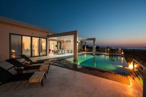 Luxury villa for sale in Chania 