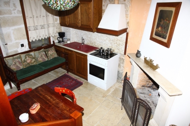 Traditional house of 65m2 for sale in a graphic village of Heraklion 