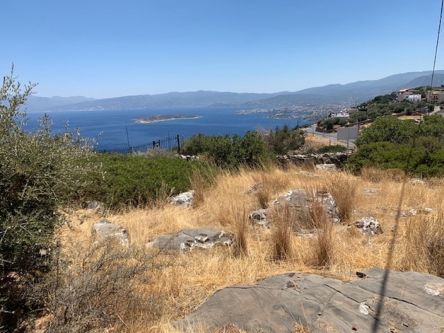 Plot of 906 m2 with sea view for sale in the area of Ellinika Aghios Nikolaos 