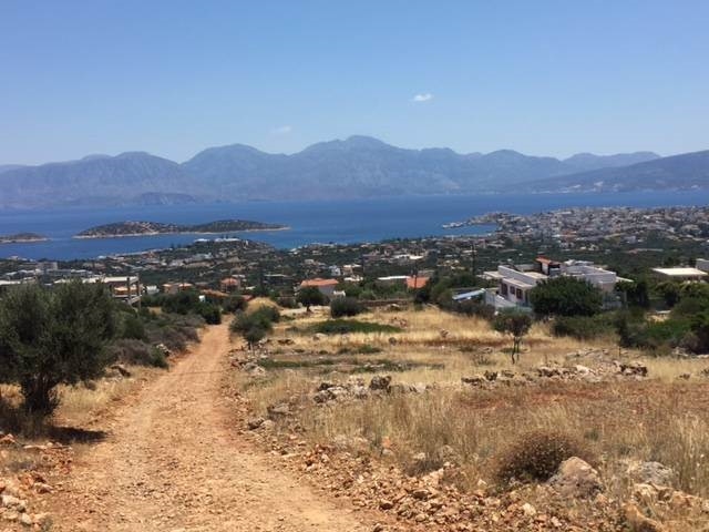 A 2.575m2 building plot is for sale in the area of Katsikia, Aghios Nikolaos, Crete 