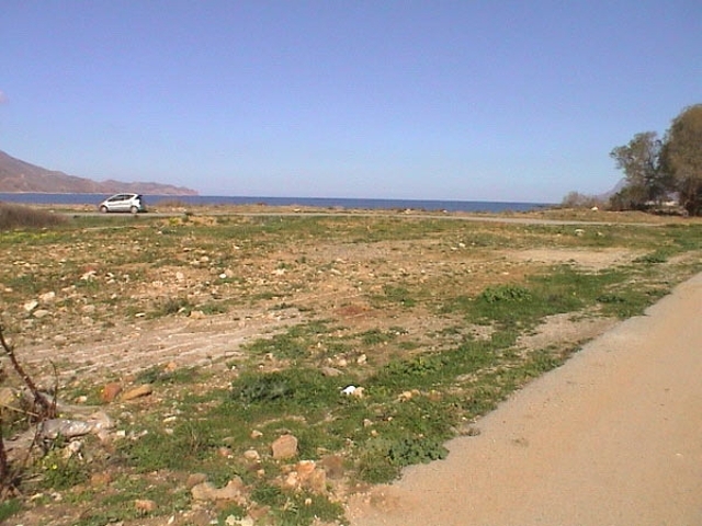 A seafront land plot of 2250m2 is for sale in Kissamos - Chania 