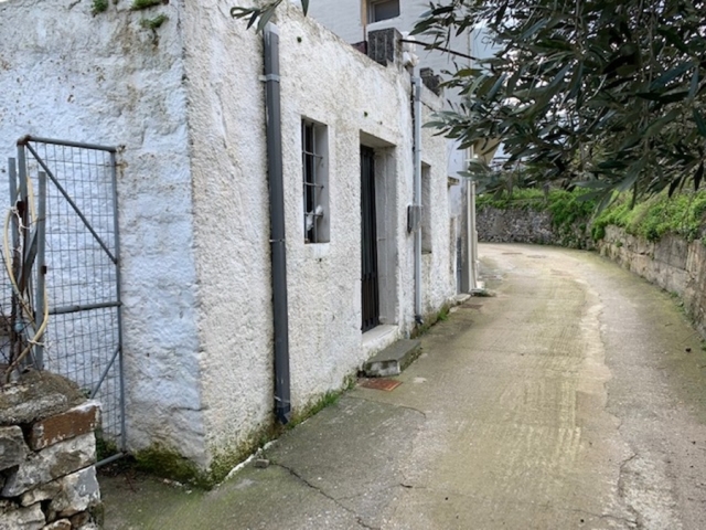 House of 50m2 with a plot of 497m2 for sale close to Neapoli 