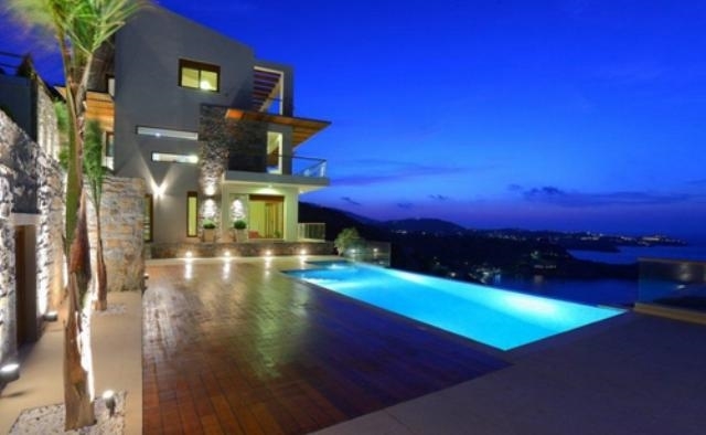 Luxury villa with amazing sea views for sale 