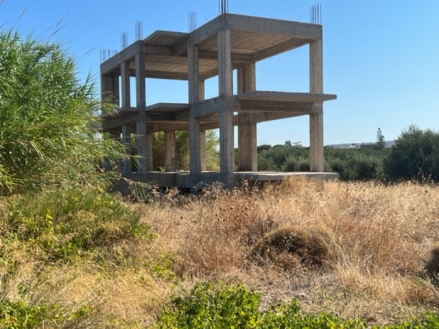 Unfinished building for sale in Sissi Lasithiou 