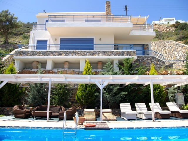 Crete 3 bed luxury villa for rent with pool and incredible view 