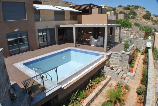 A luxurious villa for sale  close to Elounda 