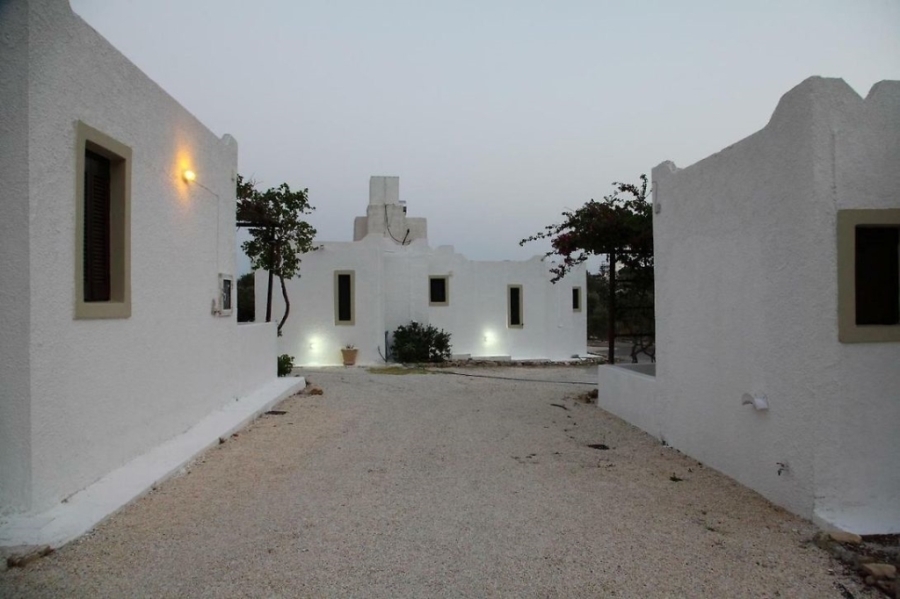 Complex of eleven apartments for sale near Ierapetra 