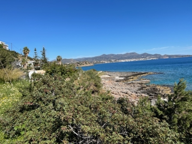 Land plot of 4.250m2 is for sale with sea views 
